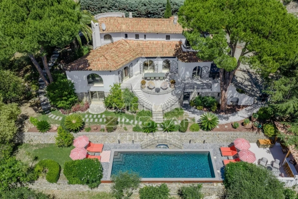 Maison de luxe à vendre à Mougins, 2 600 000 €, Photo 1