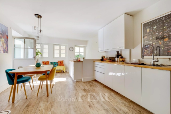 Maison de luxe à vendre à Versailles, 950 000 €, Photo 1
