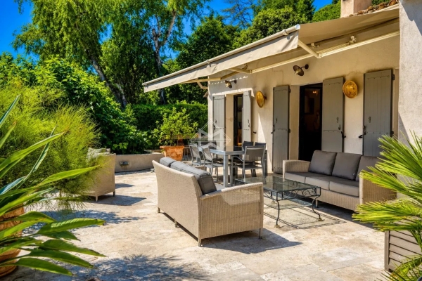 Luxury House for sale in Saint-Paul-de-Vence, 1 590 000 €, Photo 2