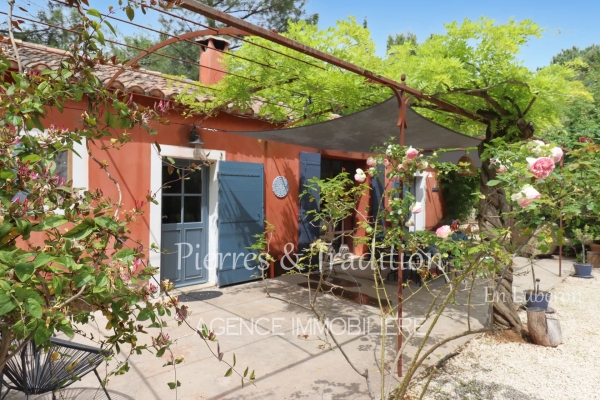 Maison de luxe à vendre à Roussillon, 1 250 000 €, Photo 1