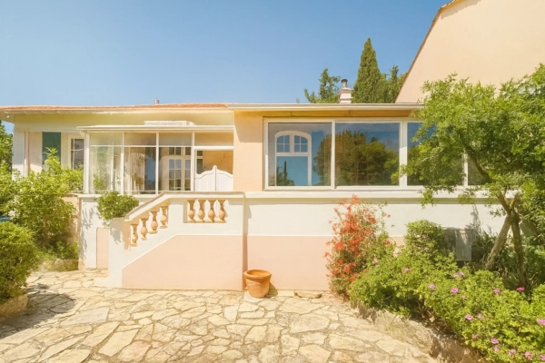 Luxury House for sale in Cannes, 860 000 €, Photo 1