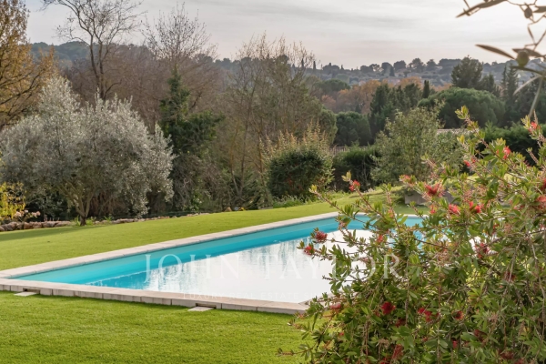 Maison de luxe à vendre à Châteauneuf-Grasse, 1 995 000 €, Photo 1