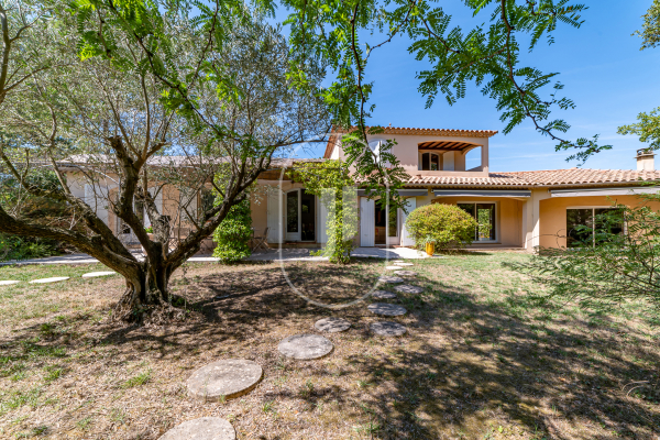 Maison de luxe à vendre à Vézénobres, 690 000 €, Photo 1