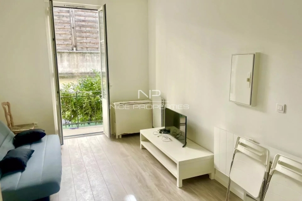 Maison de luxe à vendre à Nice, 655 000 €, Photo 1