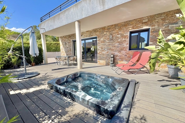 Luxury House for sale in Saint-Raphaël, 618 500 €, Photo 5