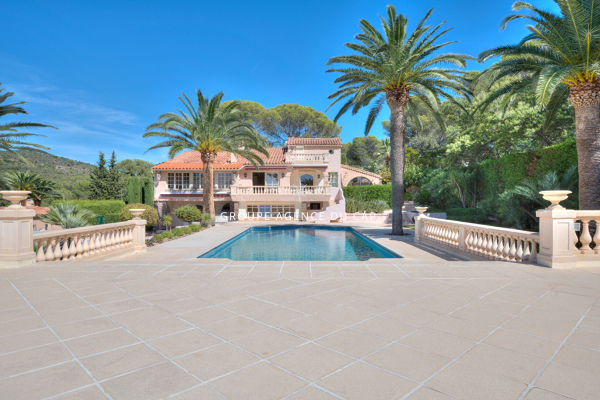 Luxury House for sale in Saint-Raphaël, 1 995 000 €, Photo 2