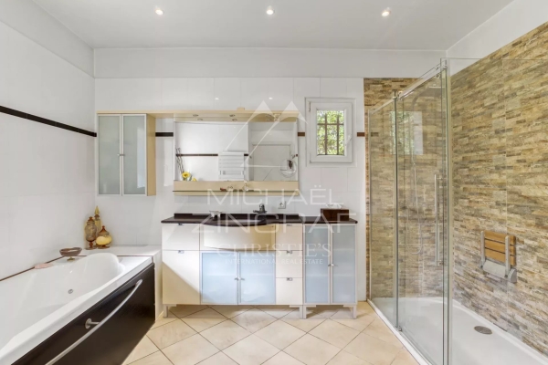 Luxury House for sale in Mandelieu-la-Napoule, 1 750 000 €, Photo 5