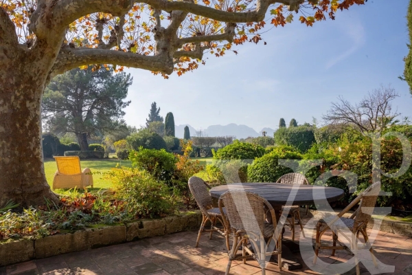 Maison de luxe à vendre à Eygalières, 4 740 000 €, Photo 1