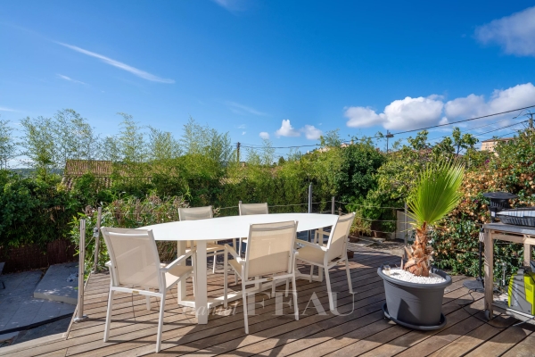 Maison de luxe à vendre à Bormes-les-Mimosas, 795 000 €, Photo 1