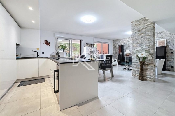 Appartement de luxe à vendre à Fréjus, 735 000 €, Photo 1