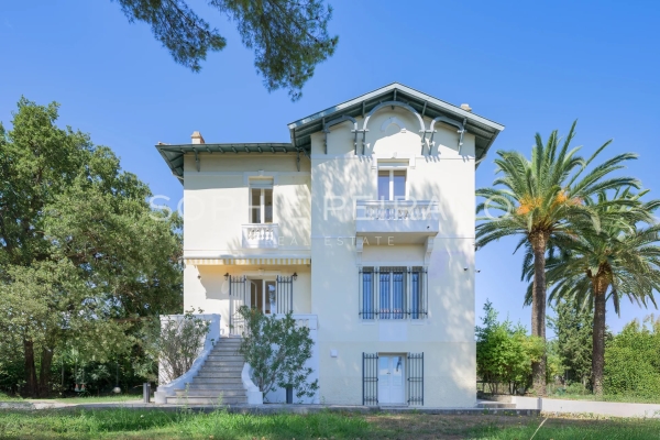 Maison de luxe à vendre à Cap d'Antibes, 2 499 000 €, Photo 3