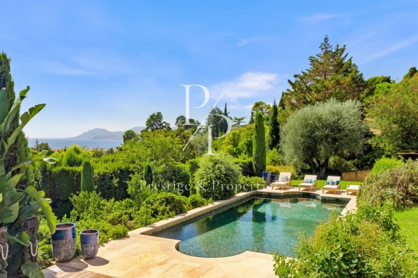 Luxury House for sale in Cannes, 9 800 000 €, Photo 1