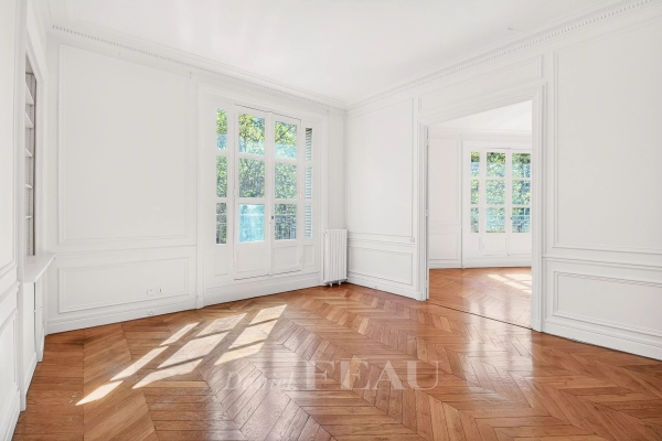 Appartement de luxe à louer à Paris 7Ème, 8 400 €, Photo 1