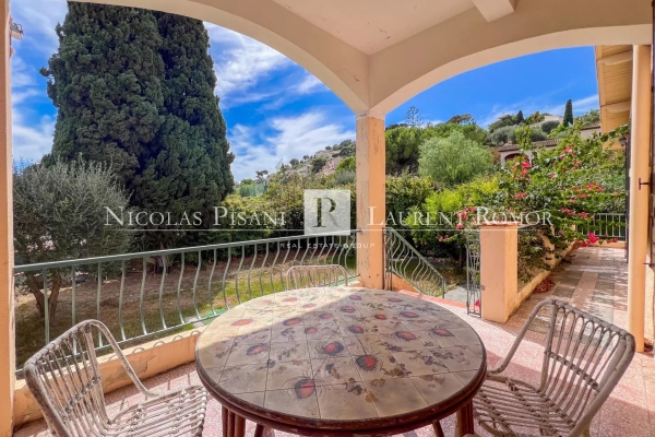 Maison de luxe à vendre à Villefranche-sur-Mer, 1 880 000 €, Photo 3