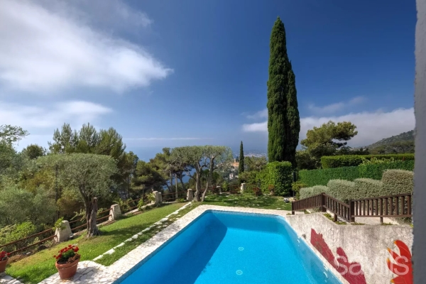 Luxury House for sale in Èze, 4 800 000 €, Photo 1