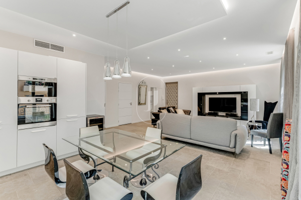 Appartement de luxe à vendre à Sainte-Maxime, 790 000 €, Photo 1