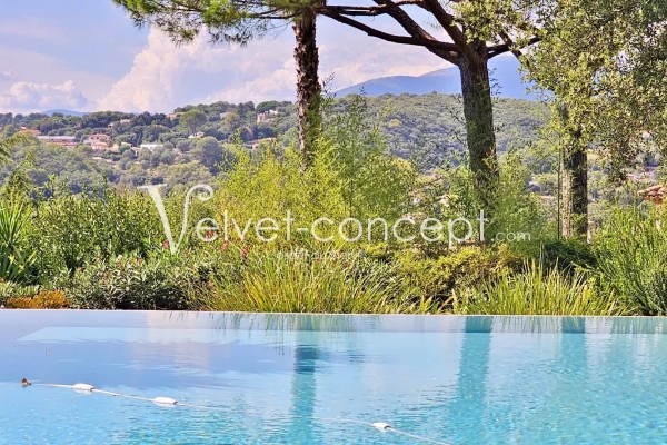 Maison de luxe à vendre à Antibes, 1 729 000 €, Photo 1