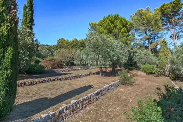 Luxury House for sale in Auribeau-sur-Siagne, 820 000 €, Photo 1