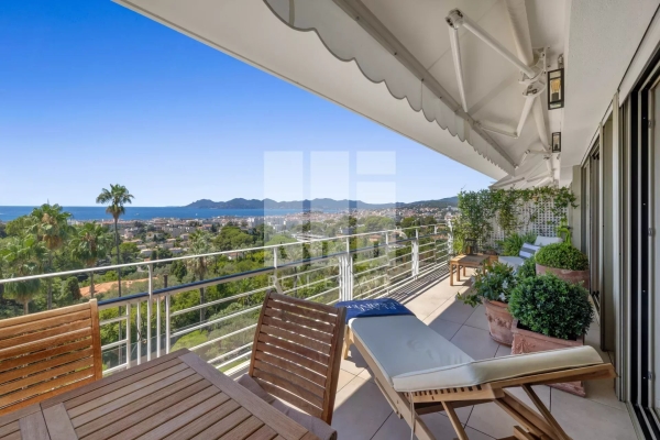 Appartement de luxe à vendre à Cannes, 1 100 000 €, Photo 1