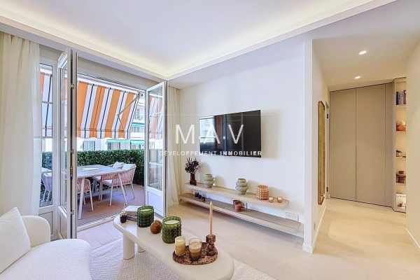 Luxury Apartment for sale in Nice, 448 000 €, Photo 1