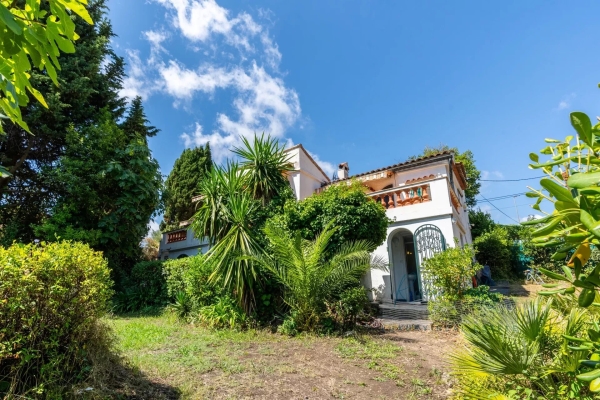 Maison de luxe à vendre à Antibes, 850 000 €, Photo 2