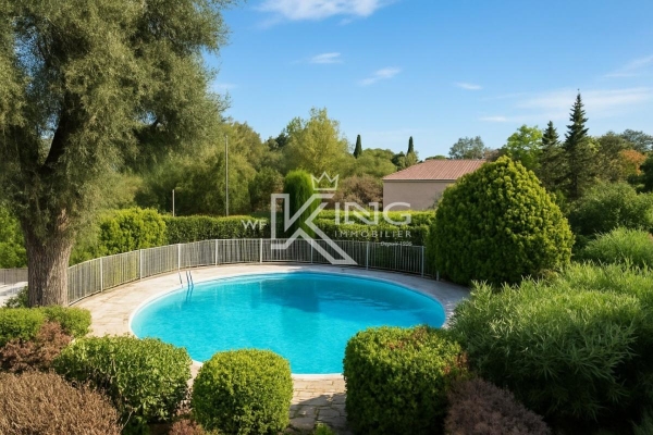 Appartement de luxe à vendre à Saint-Raphaël, 230 000 €, Photo 1