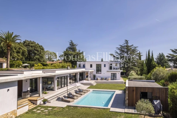 Luxury House for sale in Valbonne, 4 980 000 €, Photo 1