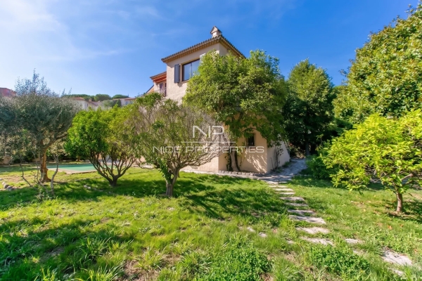 Maison de luxe à vendre à Villefranche-sur-Mer, 1 890 000 €, Photo 2