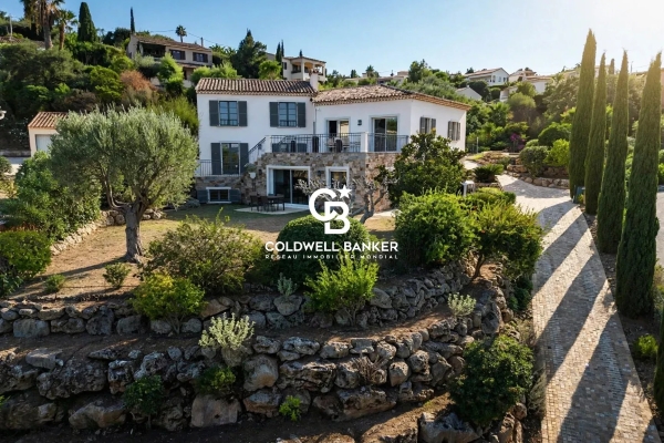 Maison de luxe à vendre à Saint-Aygulf, 1 490 000 €, Photo 2