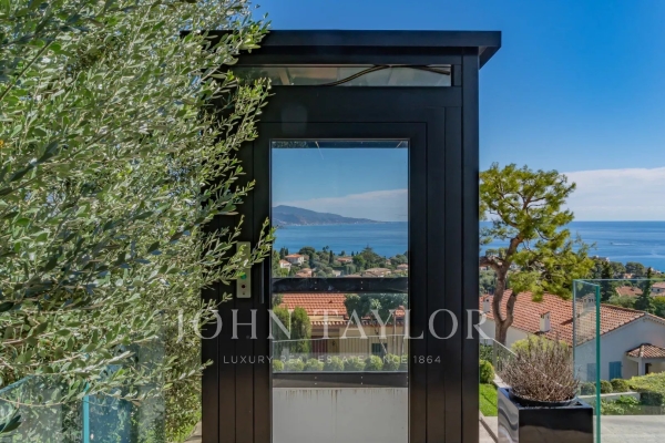 Luxury House for sale in Roquebrune-Cap-Martin, 4 950 000 €, Photo 1