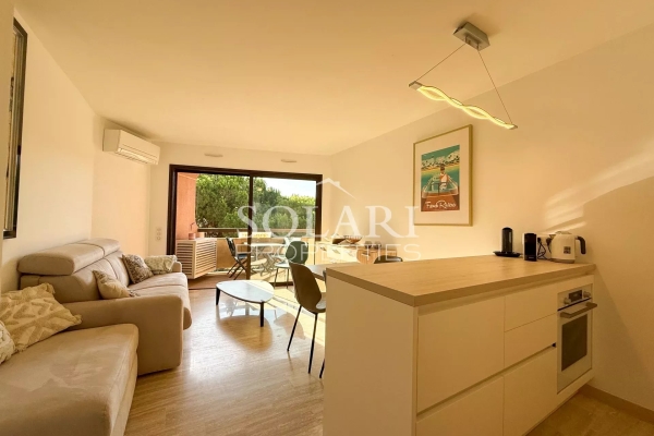 Appartement de luxe à vendre à Mandelieu-la-Napoule, 364 000 €, Photo 2