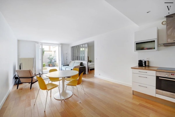 Luxury Apartment for sale in Paris 3Ème, 735 000 €