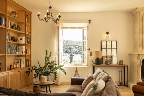Maison de luxe à vendre à Saint Saturnin les Apt, 2 450 000 €, Photo 3