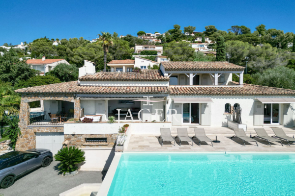 Maison de luxe à vendre à Les Issambres, 2 490 000 €, Photo 1