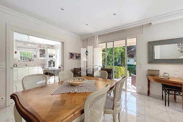 Maison de luxe à vendre à Saint-Raphaël, 978 000 €, Photo 5