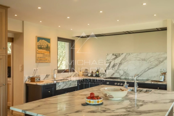 Luxury House for sale in Gordes, 2 500 000 €, Photo 5