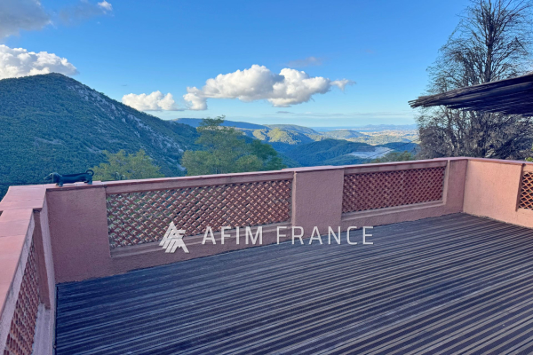 Maison de luxe à vendre à Peille, 490 000 €, Photo 1