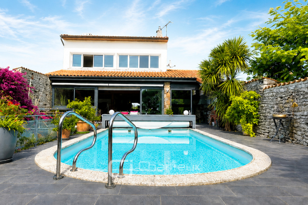 Maison de luxe à vendre à Vaux-sur-Mer, 849 000 €, Photo 1