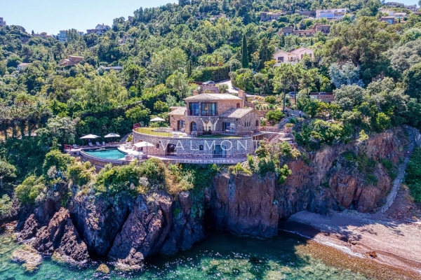 Maison de luxe à louer à Théoule-sur-Mer, 26 400 €, Photo 1