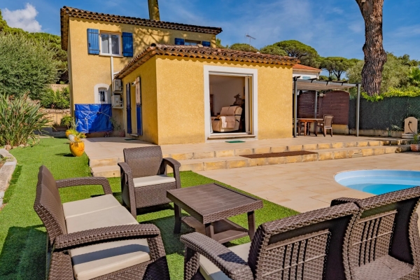 Luxury House for sale in Sainte-Maxime, 975 000 €