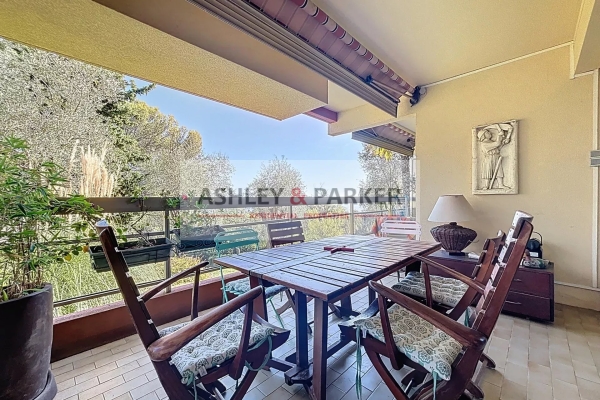 Luxury Apartment for sale in Nice, 570 000 €, Photo 1