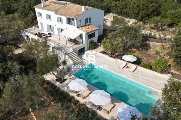 Luxury House for sale in Le Thoronet, 1 390 000 €, Photo 1