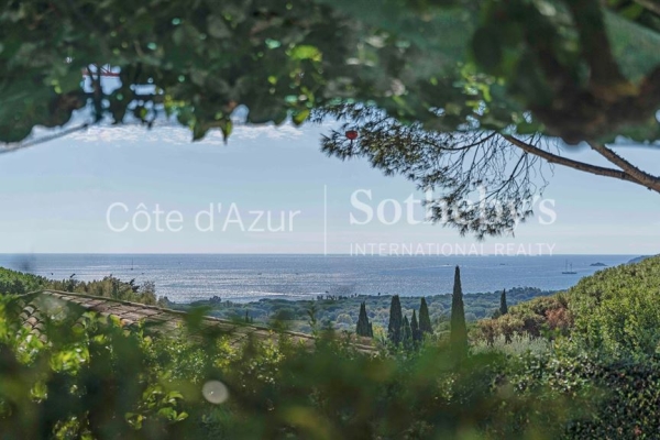 Maison de luxe à vendre à Saint-Tropez, 3 300 000 €, Photo 1
