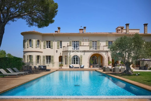 Luxury House for rental in Fréjus, 28 500 €, Photo 1