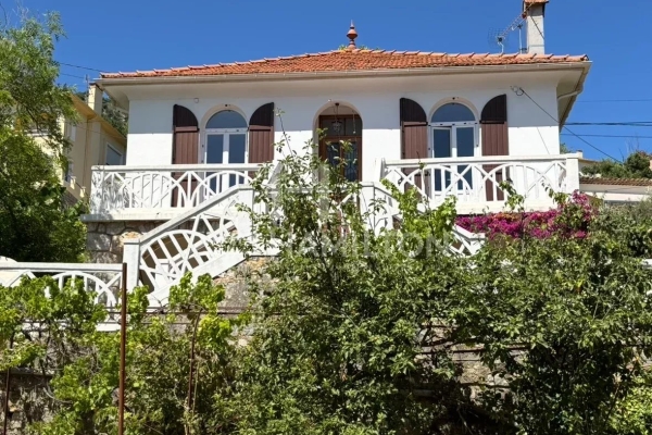 Maison de luxe à vendre à Grasse, 515 000 €, Photo 1