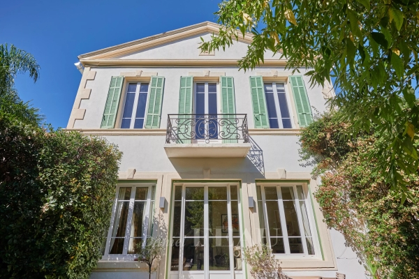 Maison de luxe à vendre à Marseille 8Ème, 2 250 000 €, Photo 1