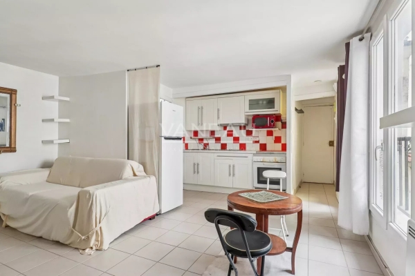 Luxury Apartment for sale in Paris 7Ème, 409 000 €, Photo 2