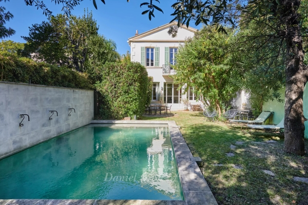 Maison de luxe à vendre à Marseille 8Ème, 2 250 000 €, Photo 2