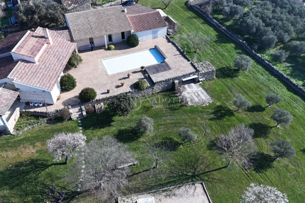 Maison de luxe à vendre à Cabrières-d'Avignon, 1 295 000 €, Photo 1