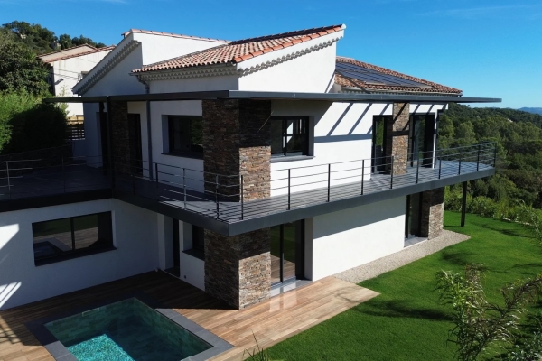 Maison de luxe à vendre à Les Adrets de l'Esterel, 1 080 000 €, Photo 1